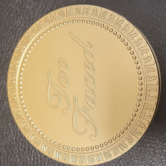 Too Faced Sun Bunny Bronzer New in Box - Picture 5 of 6